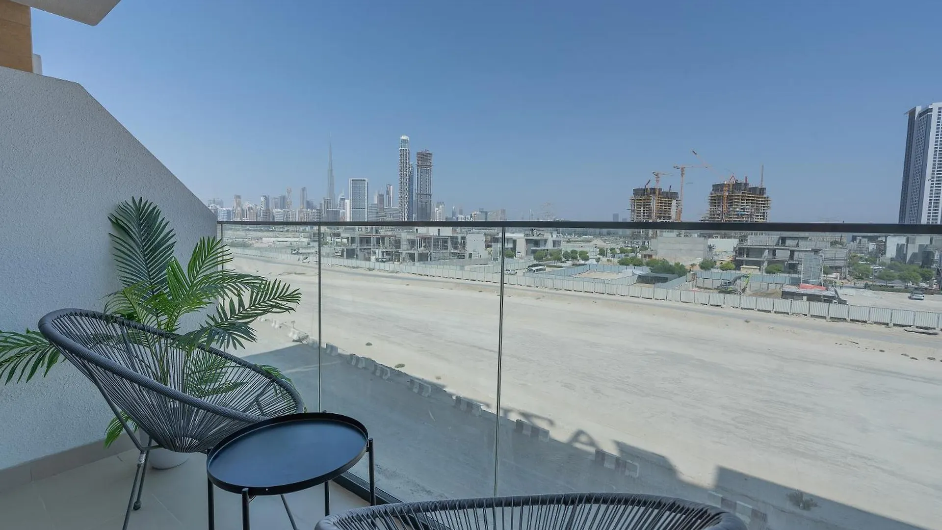 Nasma Luxury Stays - Azizi Riviera 6 Cozy Studio With Burj Khalifa View Dubai